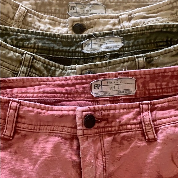 **Bundle** Free People Frayed Cutoff Low Rise Shorts Size 0 - Picture 6 of 6